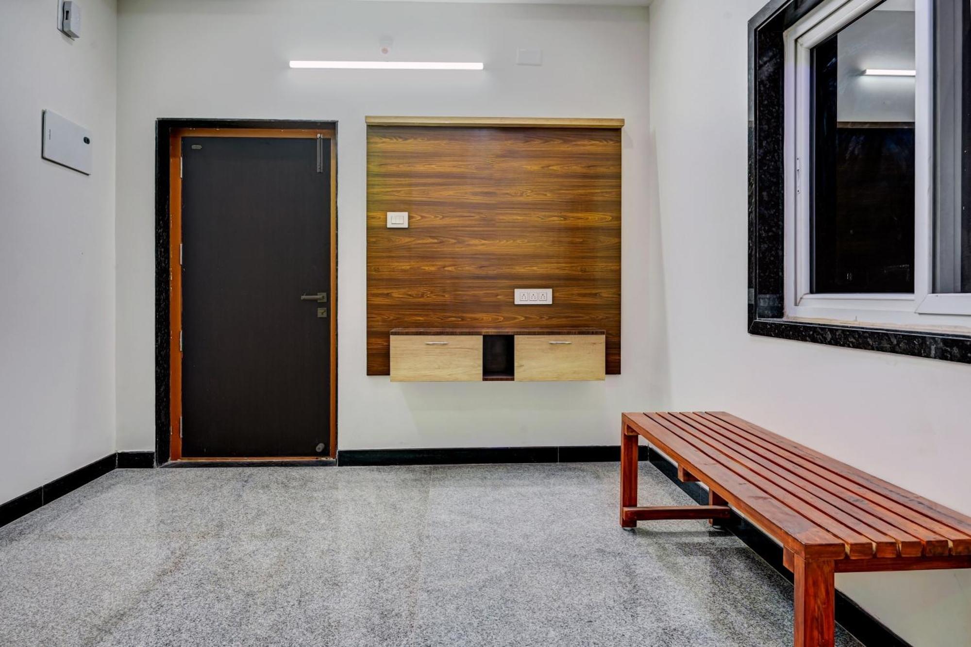 Oyo Home Msr Guest Inn Homestay Nellore Exterior photo